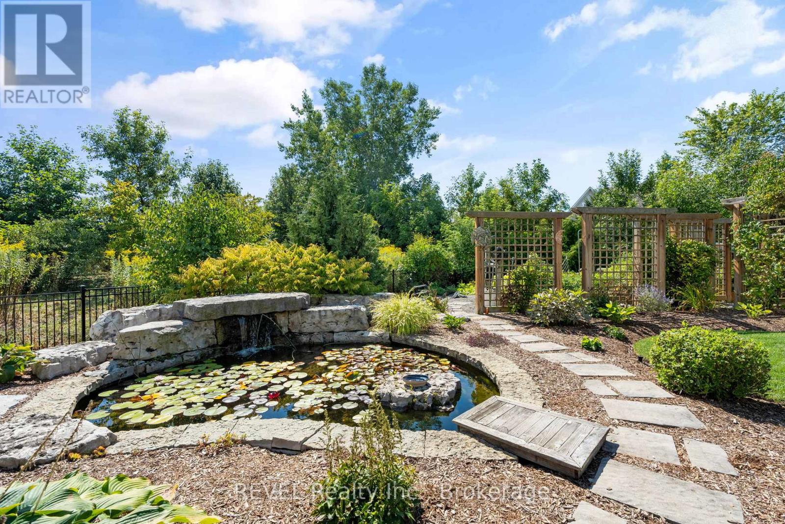 69 Butlers Drive, Fort Erie (Ridgeway), Ontario  L0S 1N0 - Photo 33 - X12712334