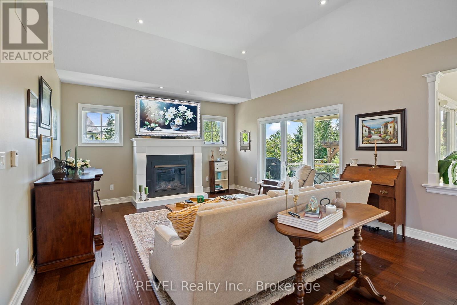 69 Butlers Drive, Fort Erie (Ridgeway), Ontario  L0S 1N0 - Photo 8 - X12712334