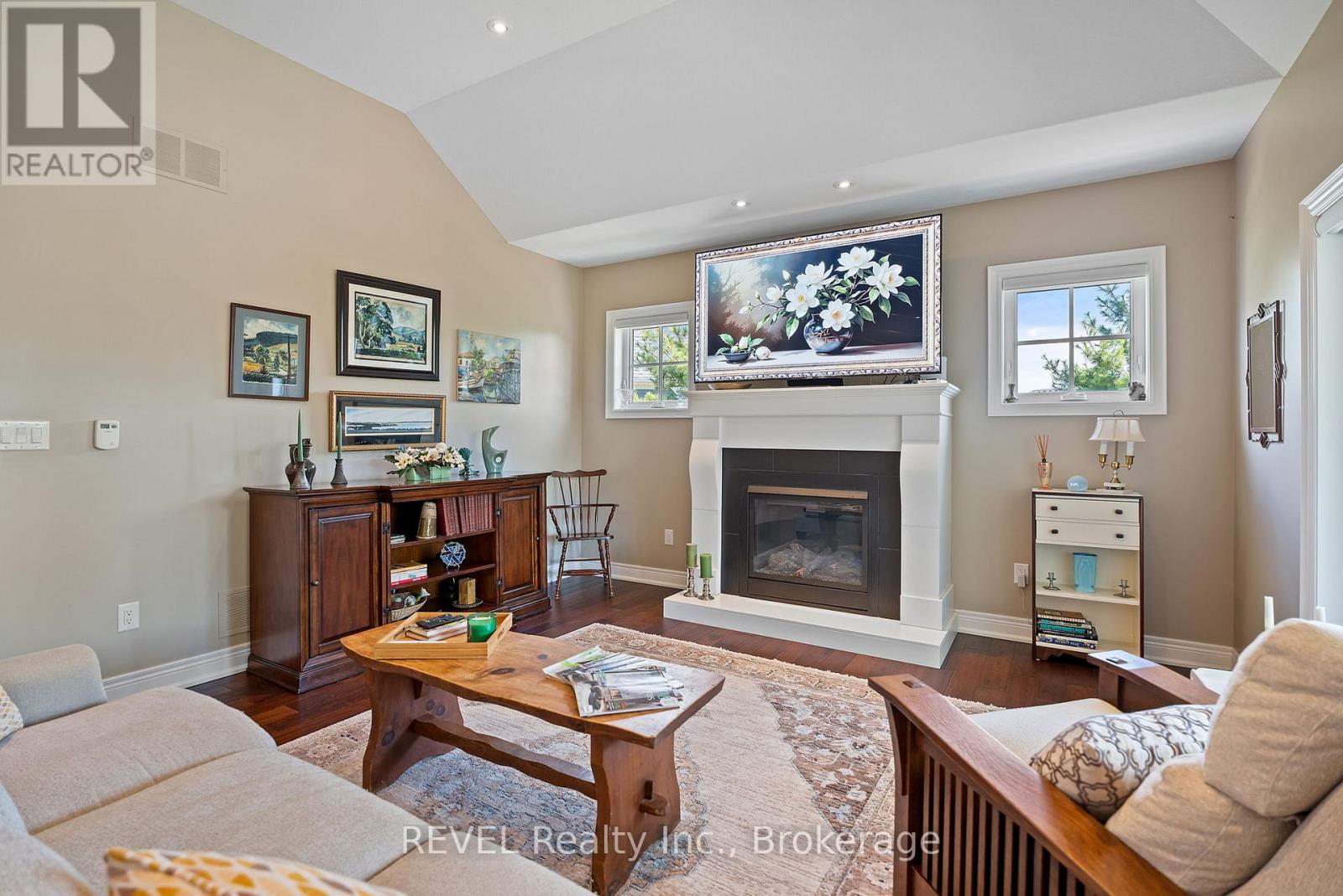 69 Butlers Drive, Fort Erie (Ridgeway), Ontario  L0S 1N0 - Photo 9 - X12712334