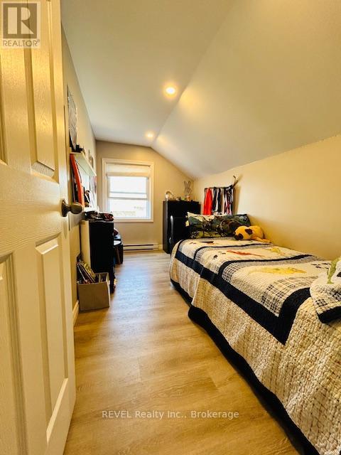 3644 Elm Street, Fort Erie (Ridgeway), Ontario  L0S 1N0 - Photo 9 - X12712350