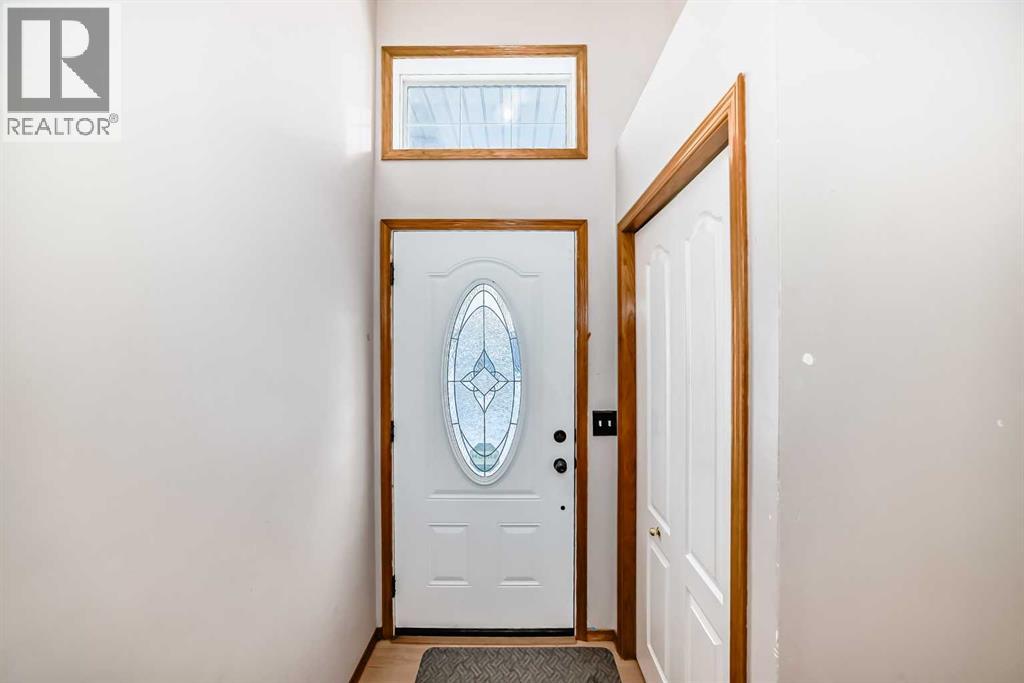 152 Saddlecreek Terrace Ne, Calgary, Alberta  T3J 4A6 - Photo 3 - A2280465