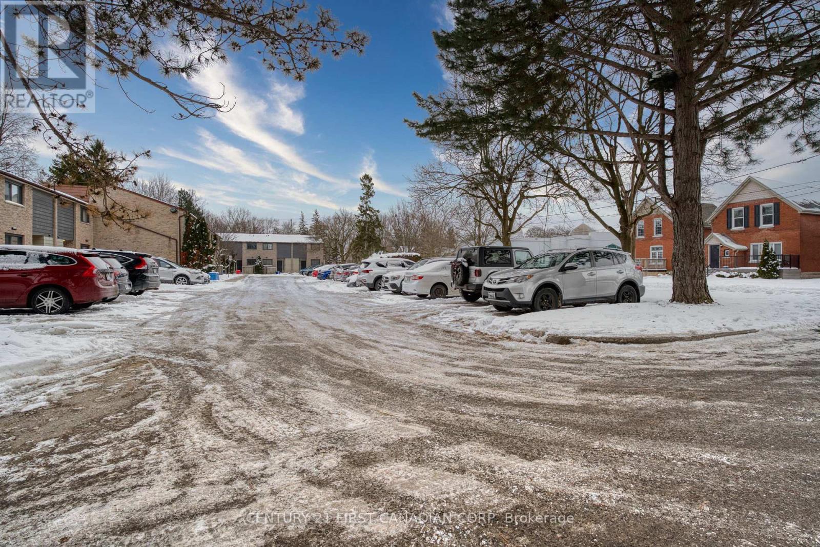 Photo 35 of 35 for 86 - 40 Summit Avenue