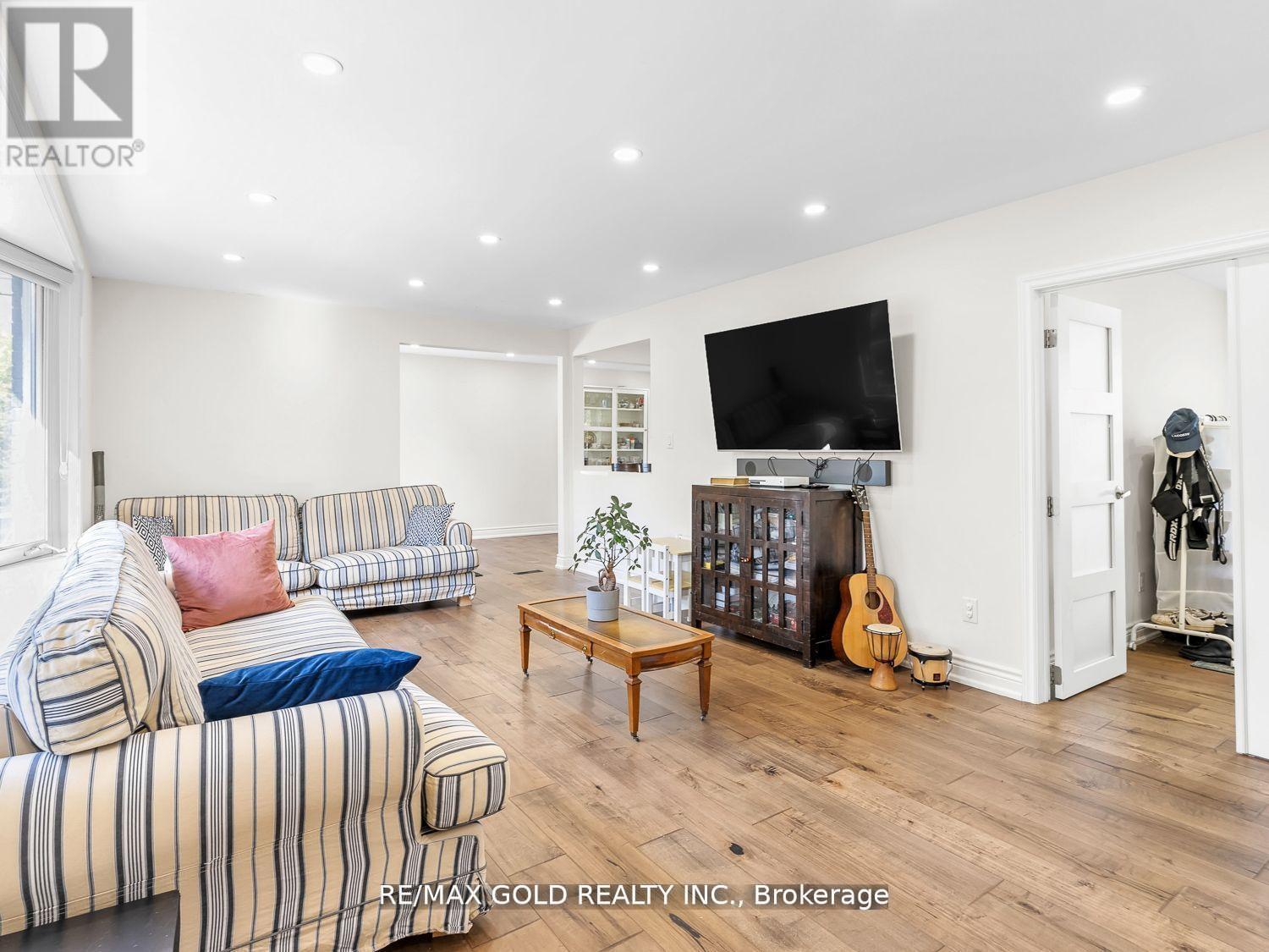 8017 Highway 7 S, Guelph/eramosa, Ontario  N1H 6H8 - Photo 3 - X12703236