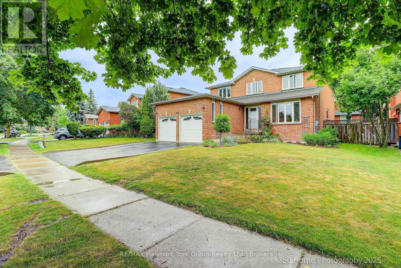 262 SAVAGE ROAD, Newmarket, Ontario