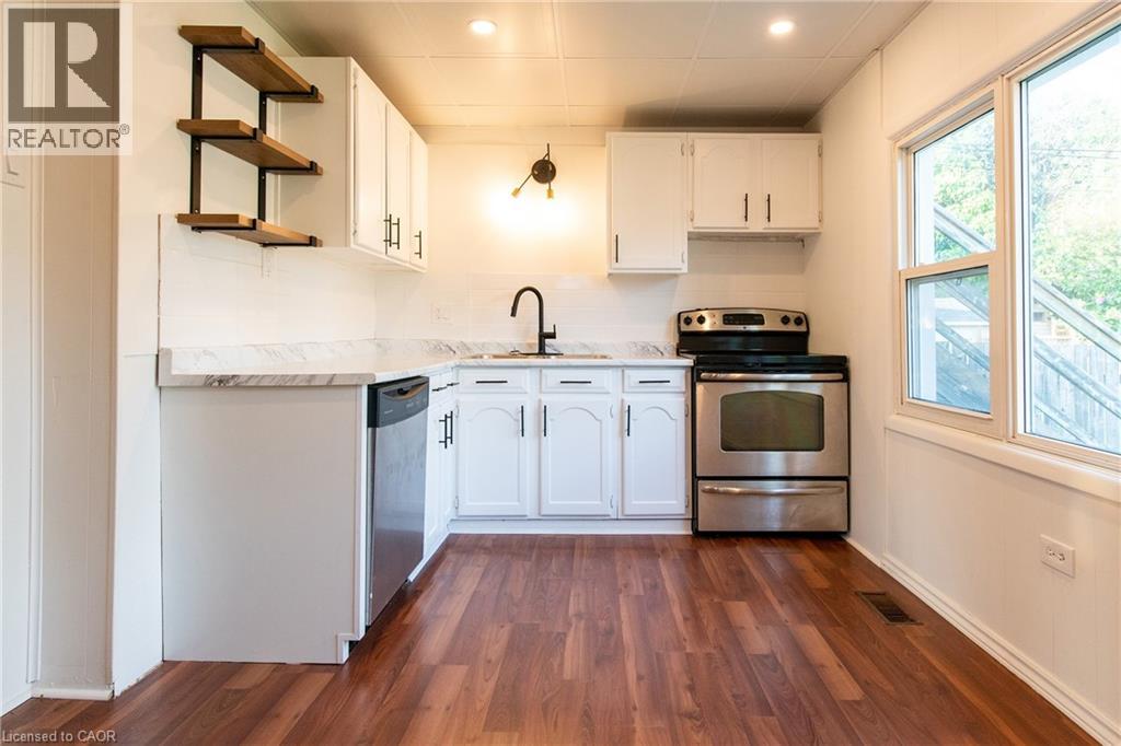 49 Province Street S, Hamilton, Ontario L8K 2K7 - Photo 7 - 40799319