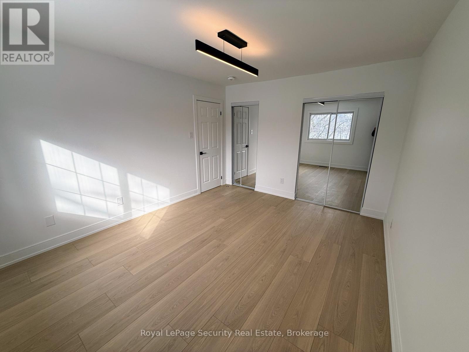 3370 Rhonda Valley, Mississauga, Ontario  L5A 3E9 - Photo 7 - W12710298