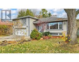 7 HAWKSBURY DRIVE, Toronto, Ontario