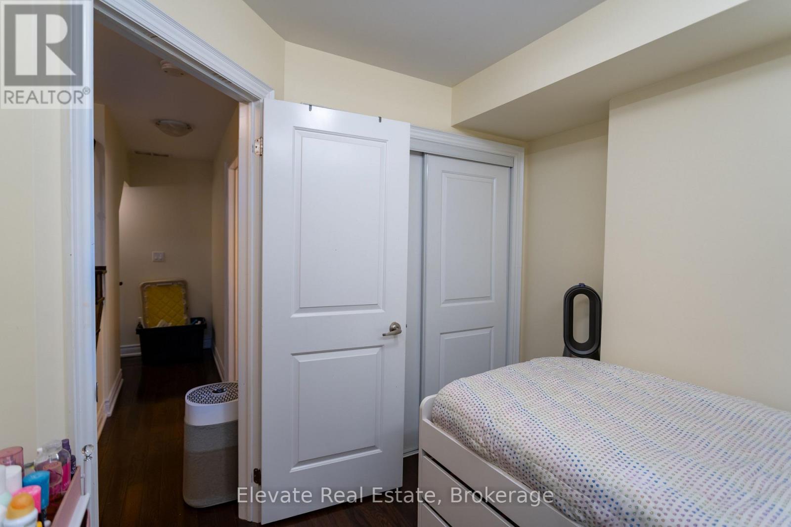 1 - 1 Hargrave Lane, Toronto, Ontario M4N 0A4 - Photo 15 - C12712398