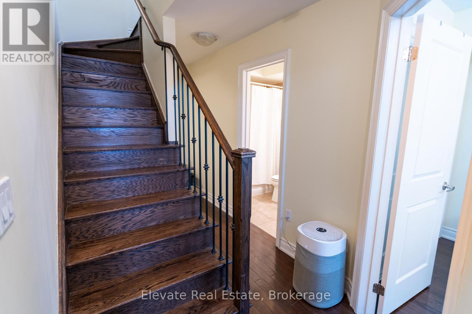 1 - 1 Hargrave Lane, Toronto, Ontario M4N 0A4 - Photo 19 - C12712398