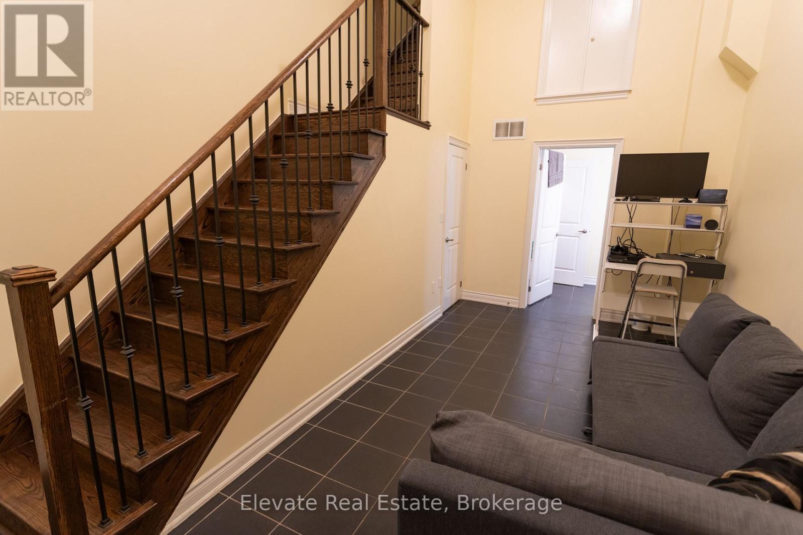 1 - 1 Hargrave Lane, Toronto, Ontario M4N 0A4 - Photo 32 - C12712398