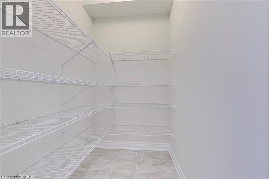 2273 Turnberry Road Unit# 8, Burlington, Ontario  L7M 2B2 - Photo 9 - 40798772