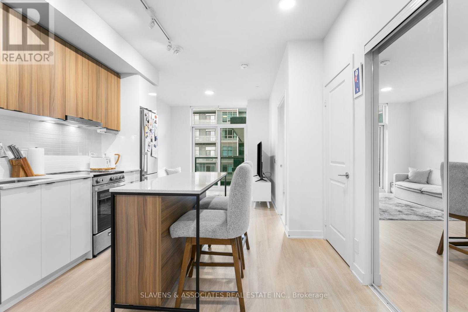 A719 - 30 Upper Mall Way, Vaughan, Ontario  L4J 0L7 - Photo 13 - N12712310