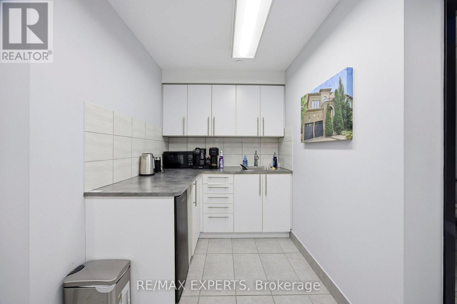 7 - 241 Edgeley Boulevard, Vaughan, Ontario  L4K 3Y5 - Photo 10 - N12712342