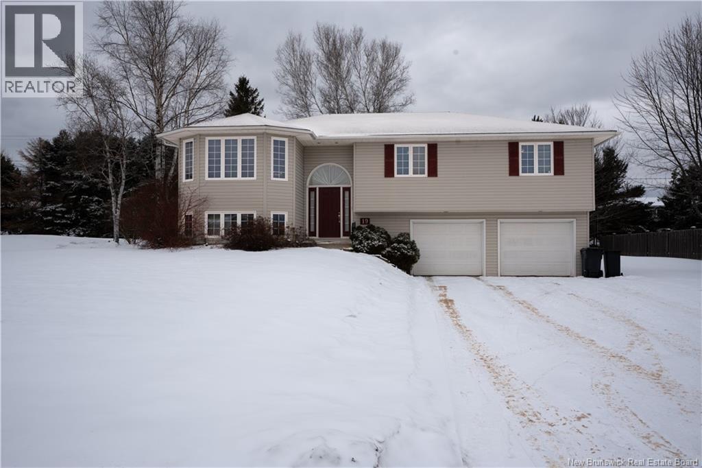 19 Loddington Street, New Maryland, New Brunswick  E3C 1M3 - Photo 1 - NB131935