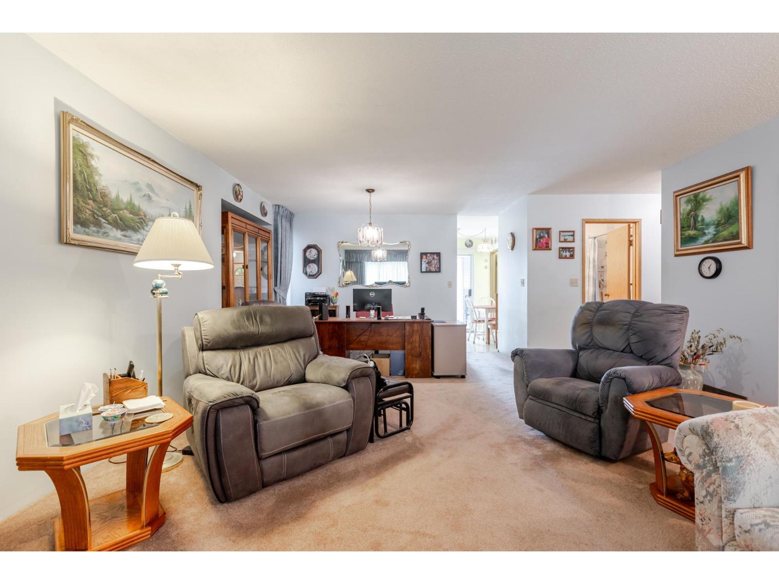 9820 156 Street, Surrey, British Columbia  V3R 4L3 - Photo 11 - R3081060