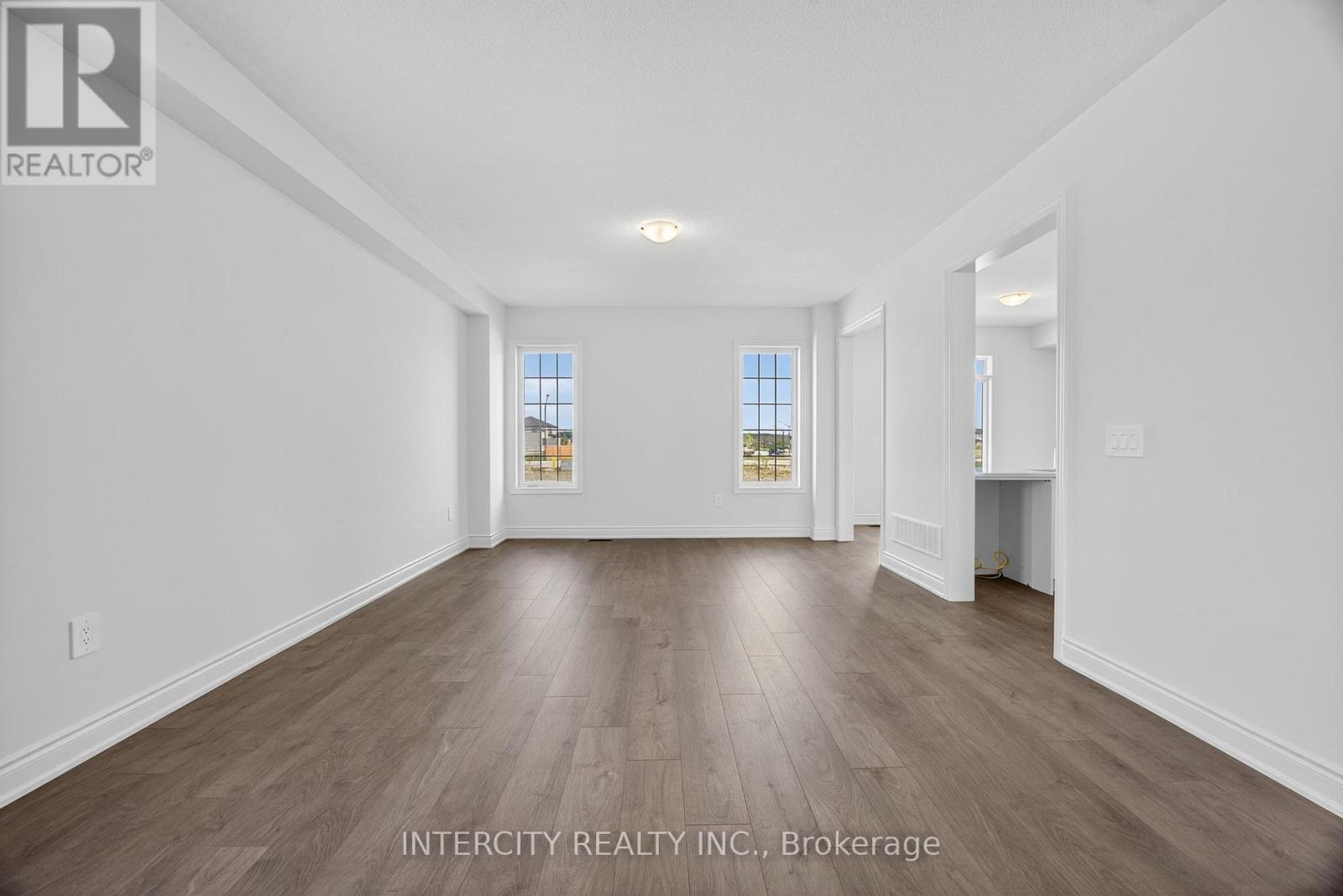 23 Avalon Drive, Wasaga Beach, Ontario  L9R 0M2 - Photo 14 - S12712416