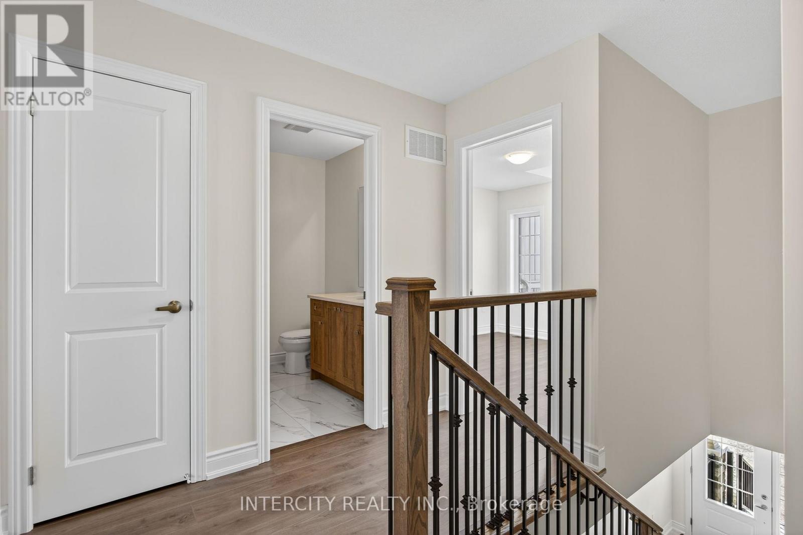 21 Avalon Drive, Wasaga Beach, Ontario  L9R 0M2 - Photo 18 - S12712420