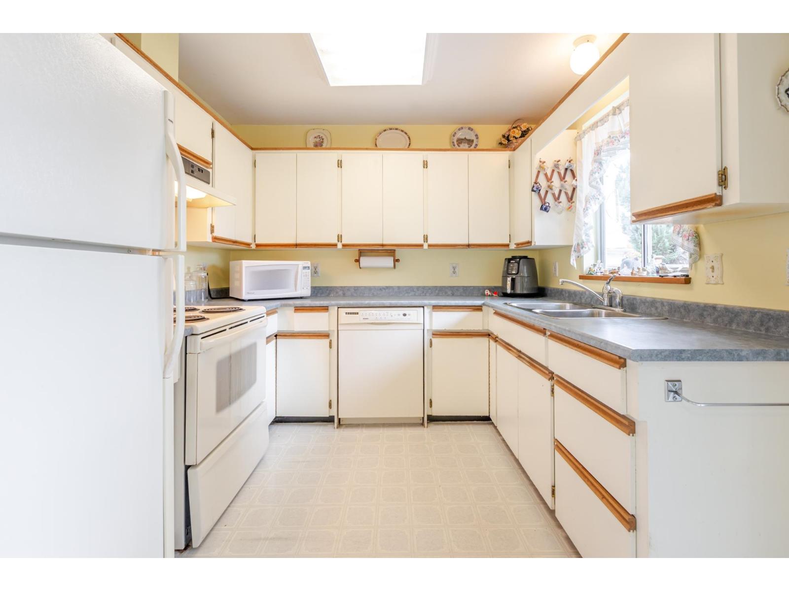 9820 156 Street, Surrey, British Columbia  V3R 4L3 - Photo 27 - R3081060