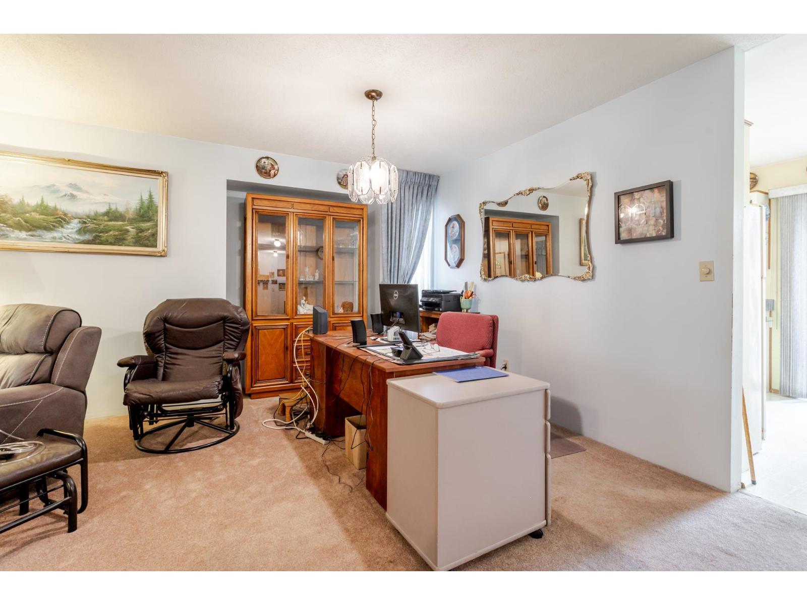 9820 156 Street, Surrey, British Columbia  V3R 4L3 - Photo 13 - R3081060