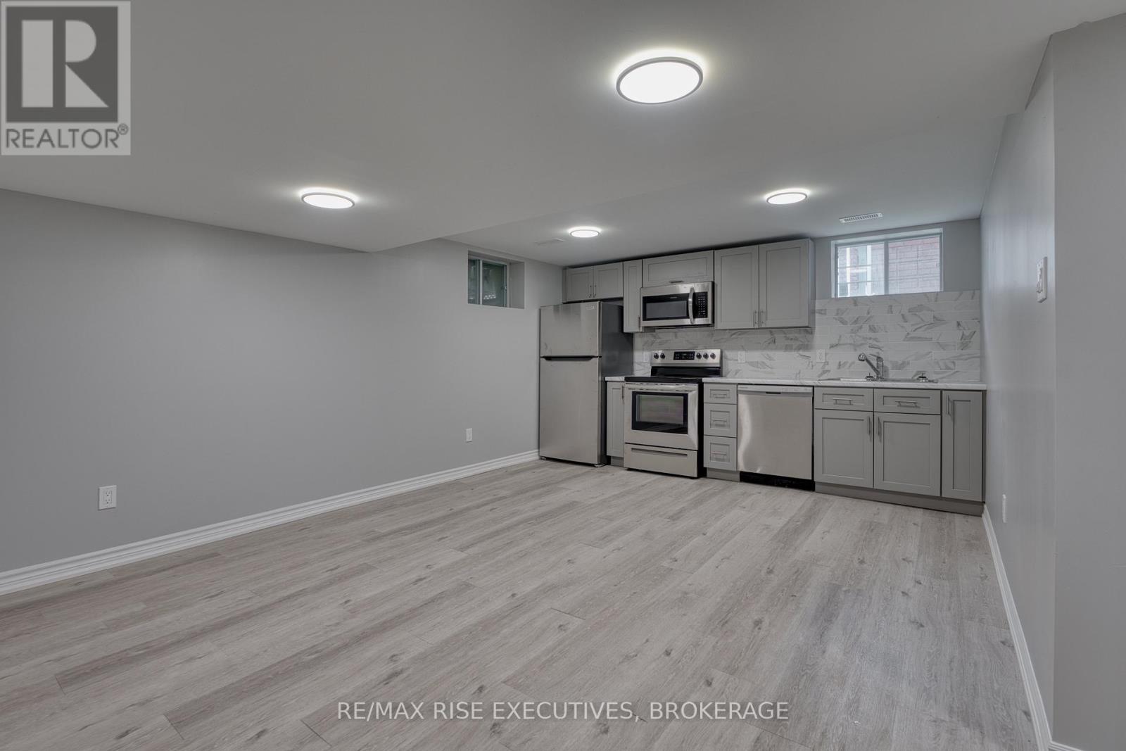 2 - 151 Dauphin Avenue, Kingston (Rideau), Ontario  K7K 6W3 - Photo 5 - X12712688