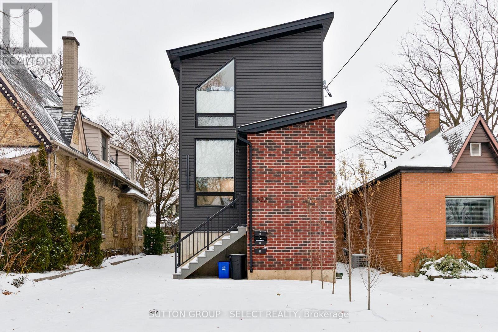 822 MAITLAND STREET, London East, Ontario