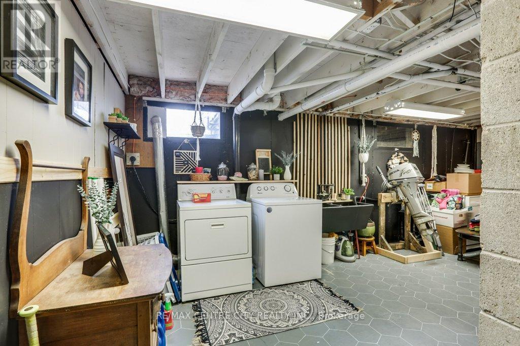 258 Mary Street, Dutton/dunwich, Ontario  N0L 1J0 - Photo 36 - X12712532