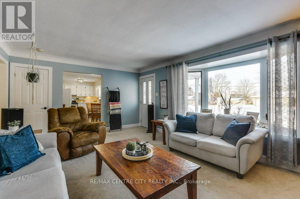 258 Mary Street, Dutton/dunwich, Ontario  N0L 1J0 - Photo 8 - X12712532