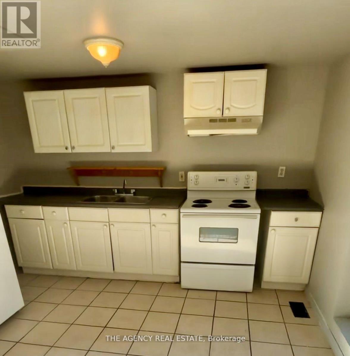 714 Dundas Street, London East, Ontario  N5W 2Z4 - Photo 5 - X12712636