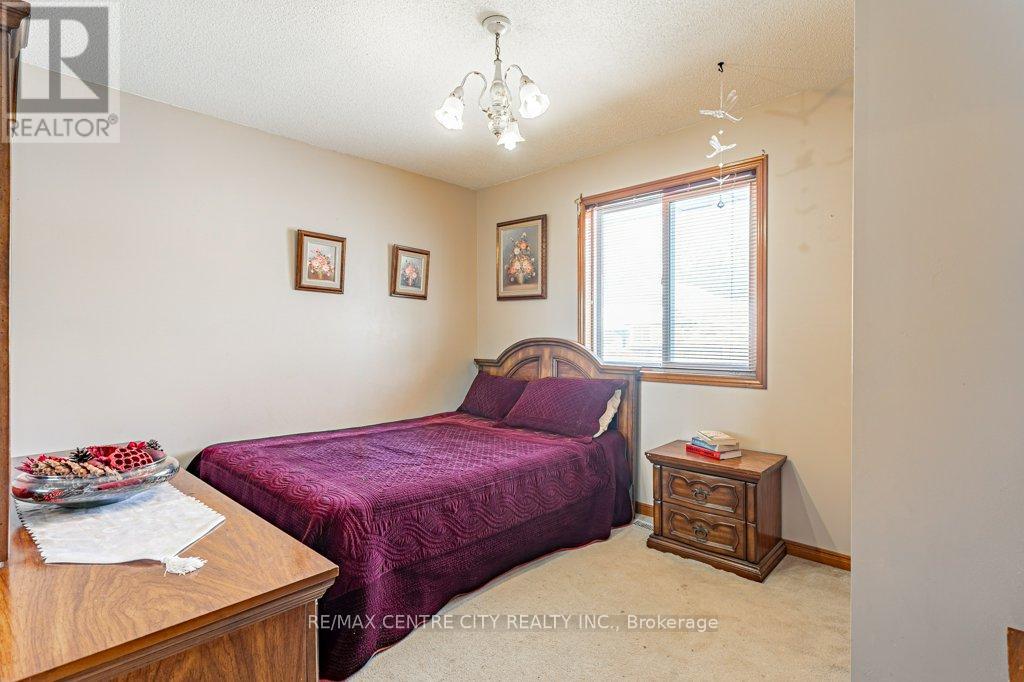 26 Kingsbridge Street, London East, Ontario  N5V 4S9 - Photo 16 - X12712664