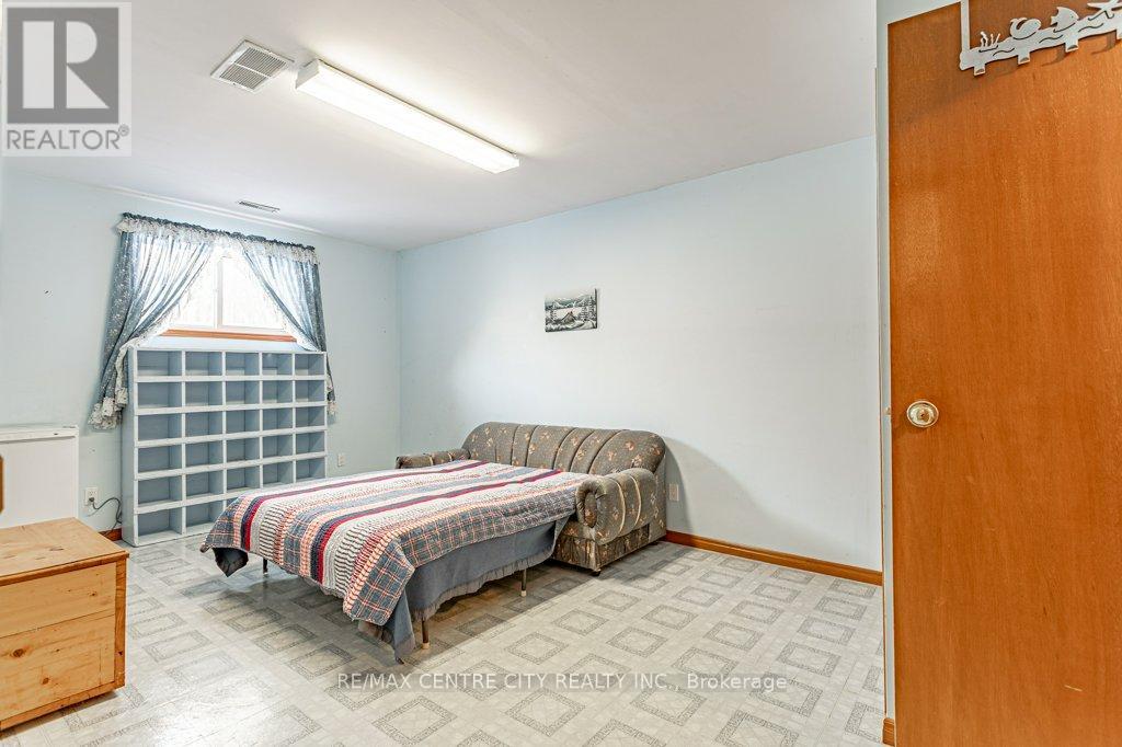 26 Kingsbridge Street, London East, Ontario  N5V 4S9 - Photo 23 - X12712664