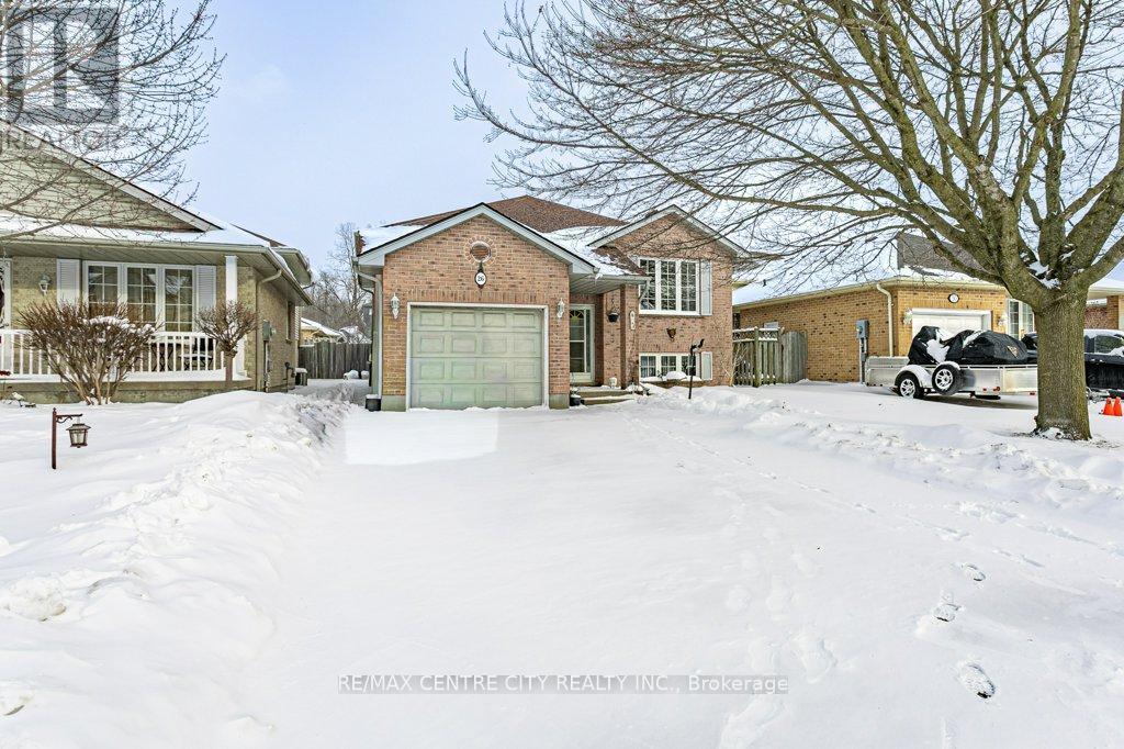 26 Kingsbridge Street, London East, Ontario  N5V 4S9 - Photo 4 - X12712664