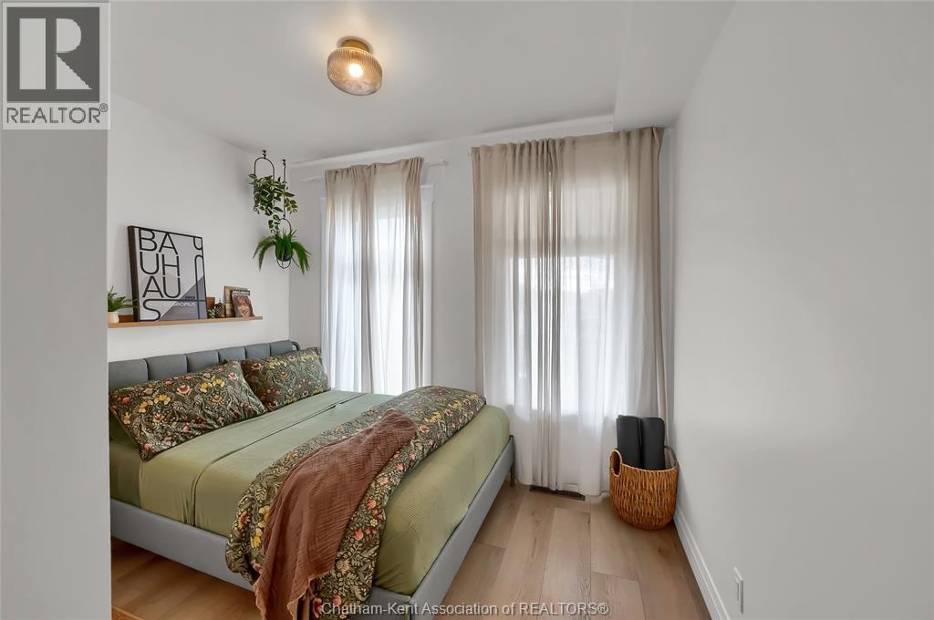 11 Victoria Avenue, Chatham, Ontario  N7L 2Z7 - Photo 18 - 26001440