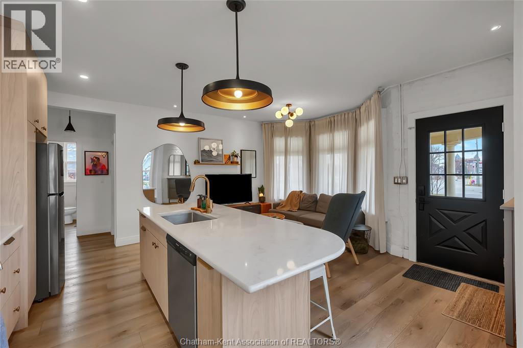 11 Victoria Avenue, Chatham, Ontario  N7L 2Z7 - Photo 9 - 26001440