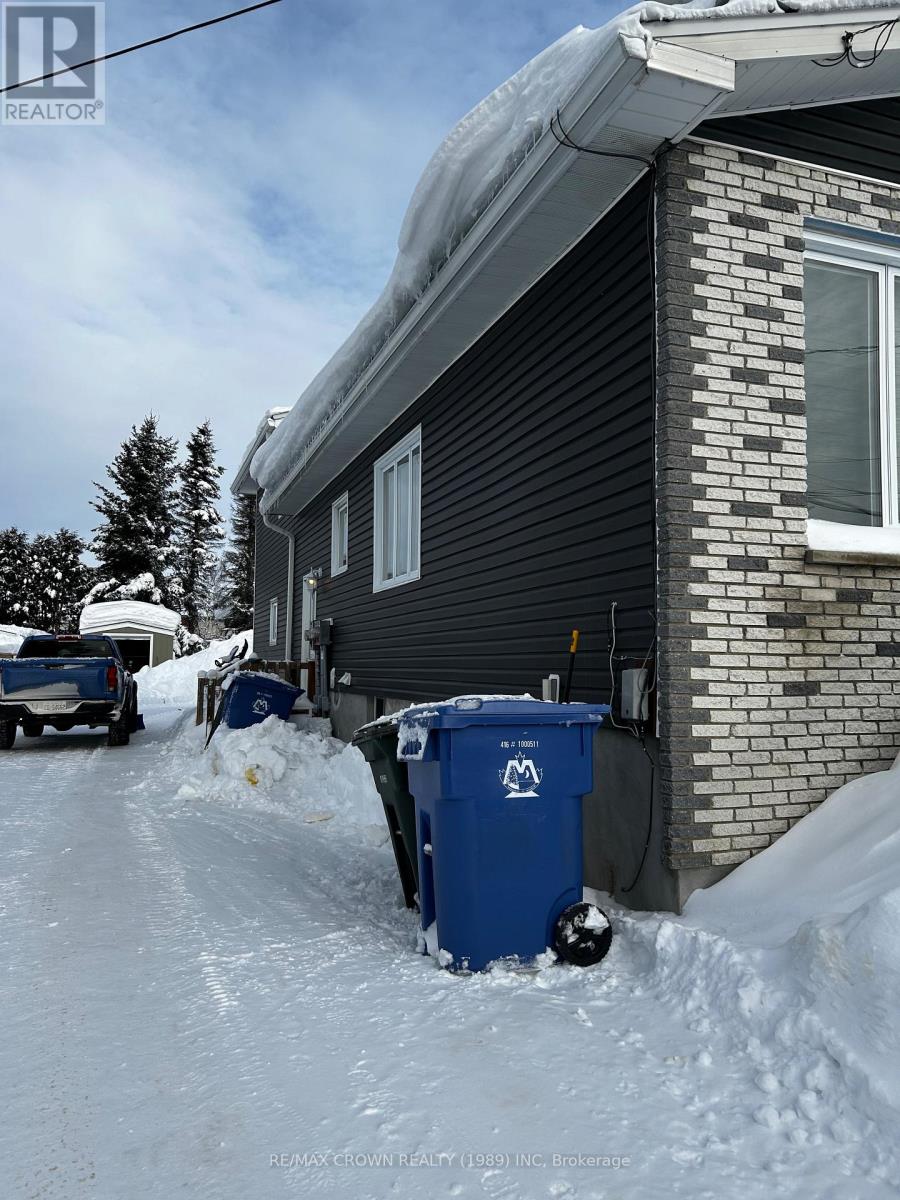 57 Leonard Moonbeam Avenue N, Kapuskasing, Ontario  P0L 1V0 - Photo 2 - T12712520