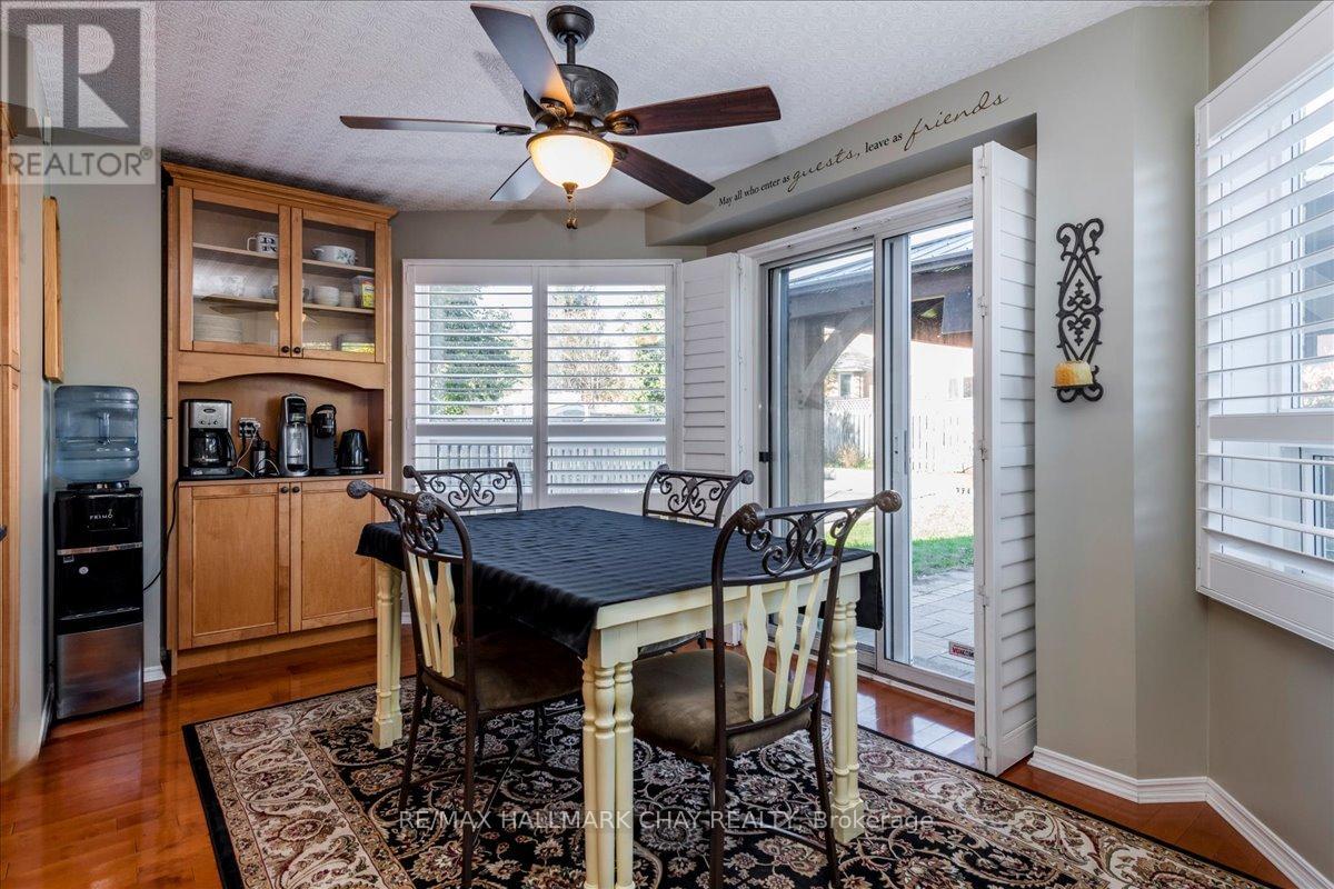 21 Barwick Drive, Barrie, Ontario  L4N 6Z7 - Photo 8 - S12696462