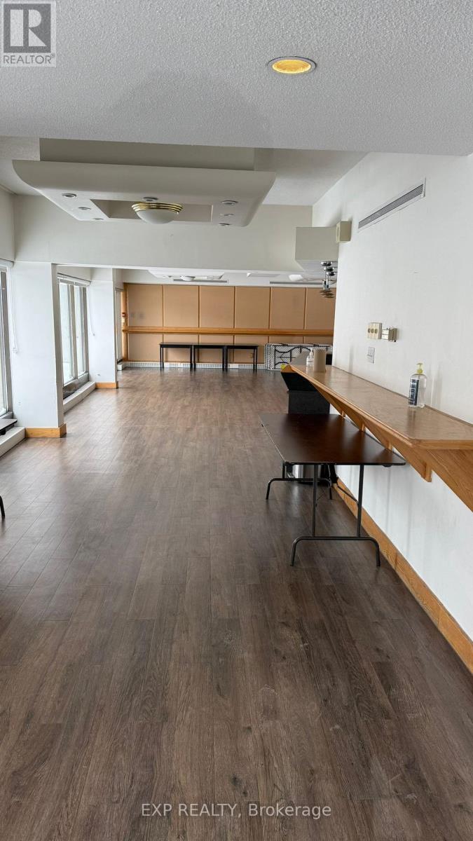 633 - 515 St Laurent Boulevard, Ottawa, Ontario  K1K 3X5 - Photo 15 - X12712648