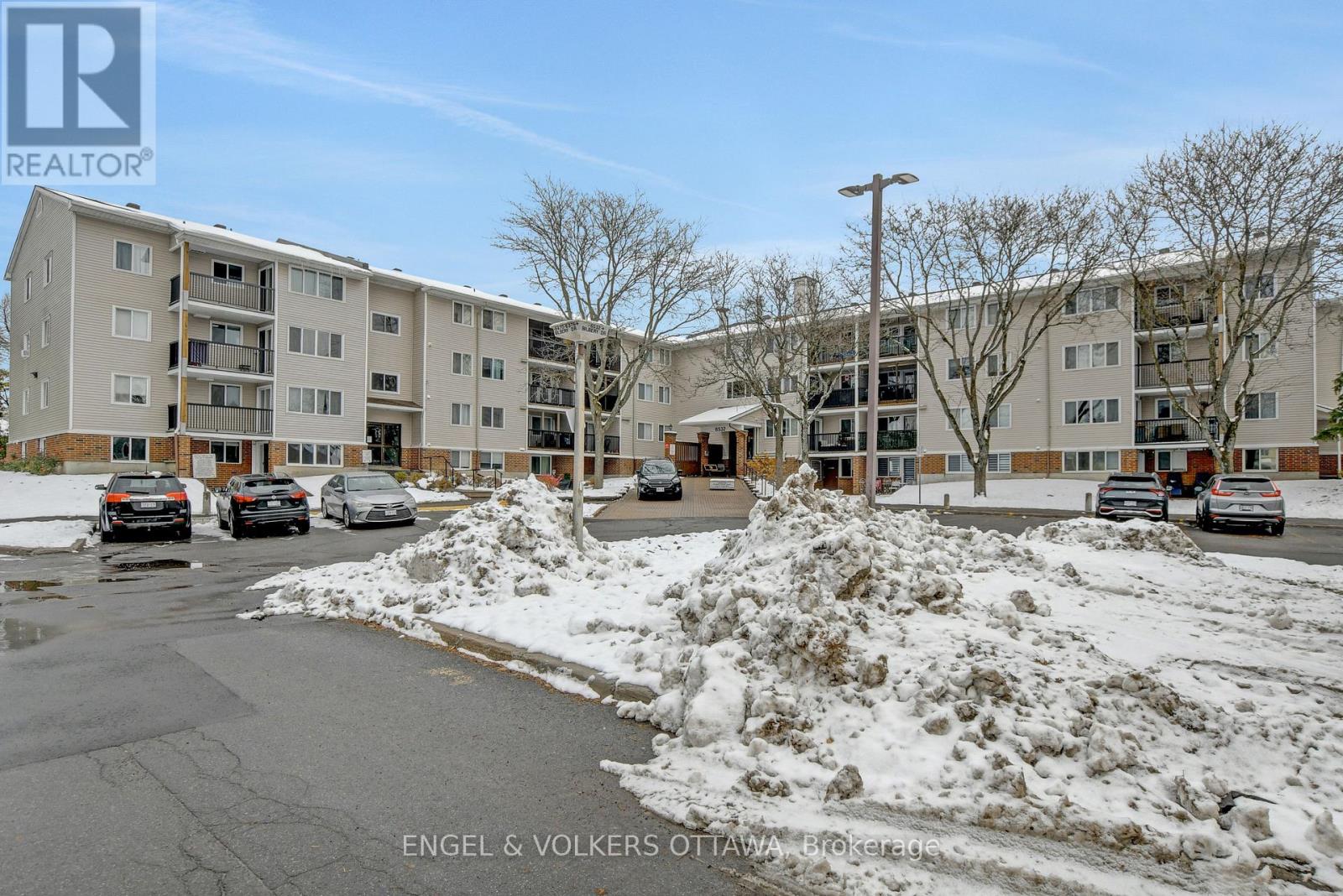 112 - 6532 Bilberry Drive, Ottawa, Ontario  K1C 4N9 - Photo 2 - X12712696