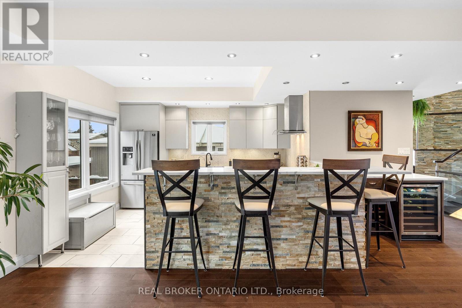 2212 Joanne Avenue, Ottawa, Ontario  K2B 6V5 - Photo 12 - X12712736