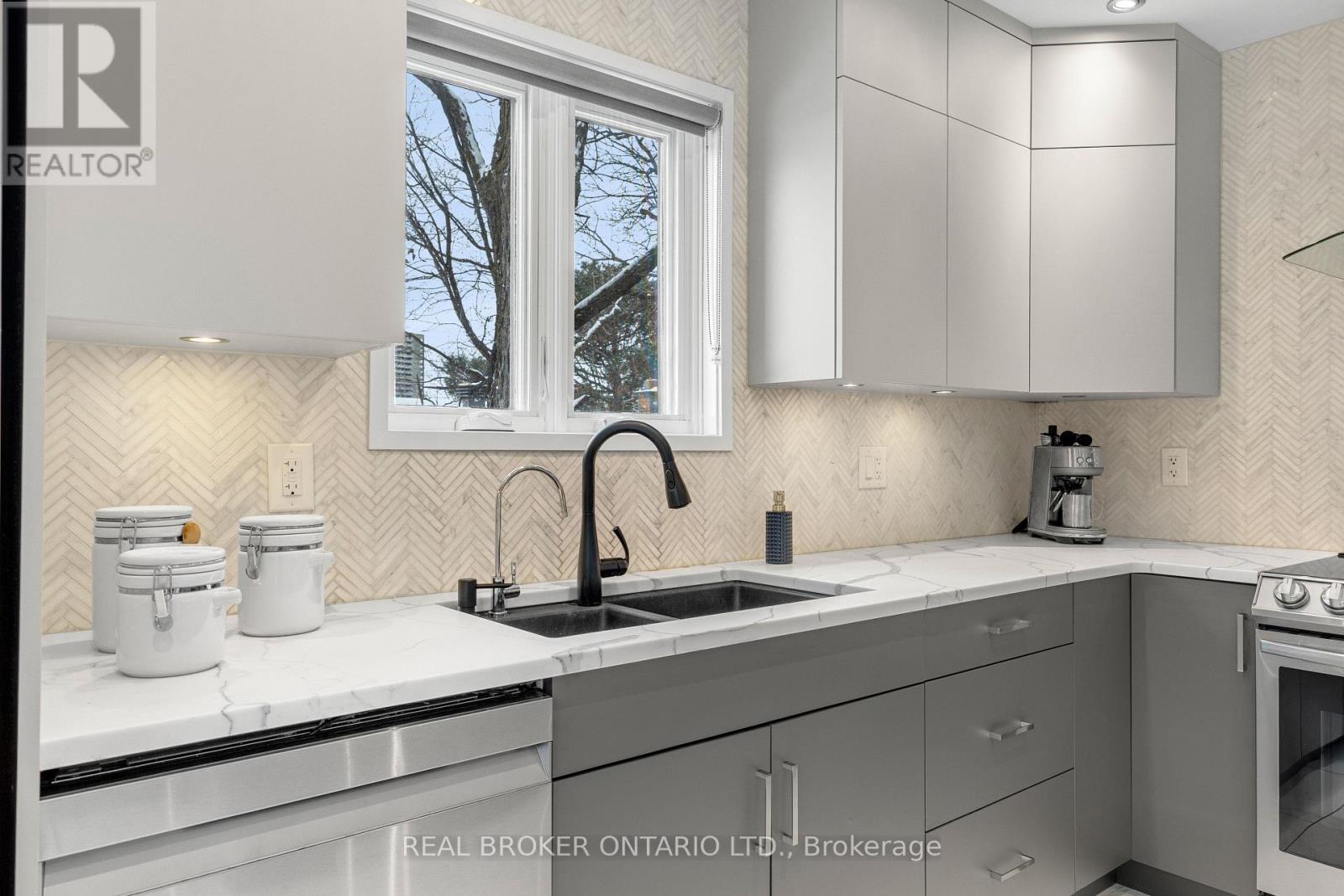 2212 Joanne Avenue, Ottawa, Ontario  K2B 6V5 - Photo 16 - X12712736