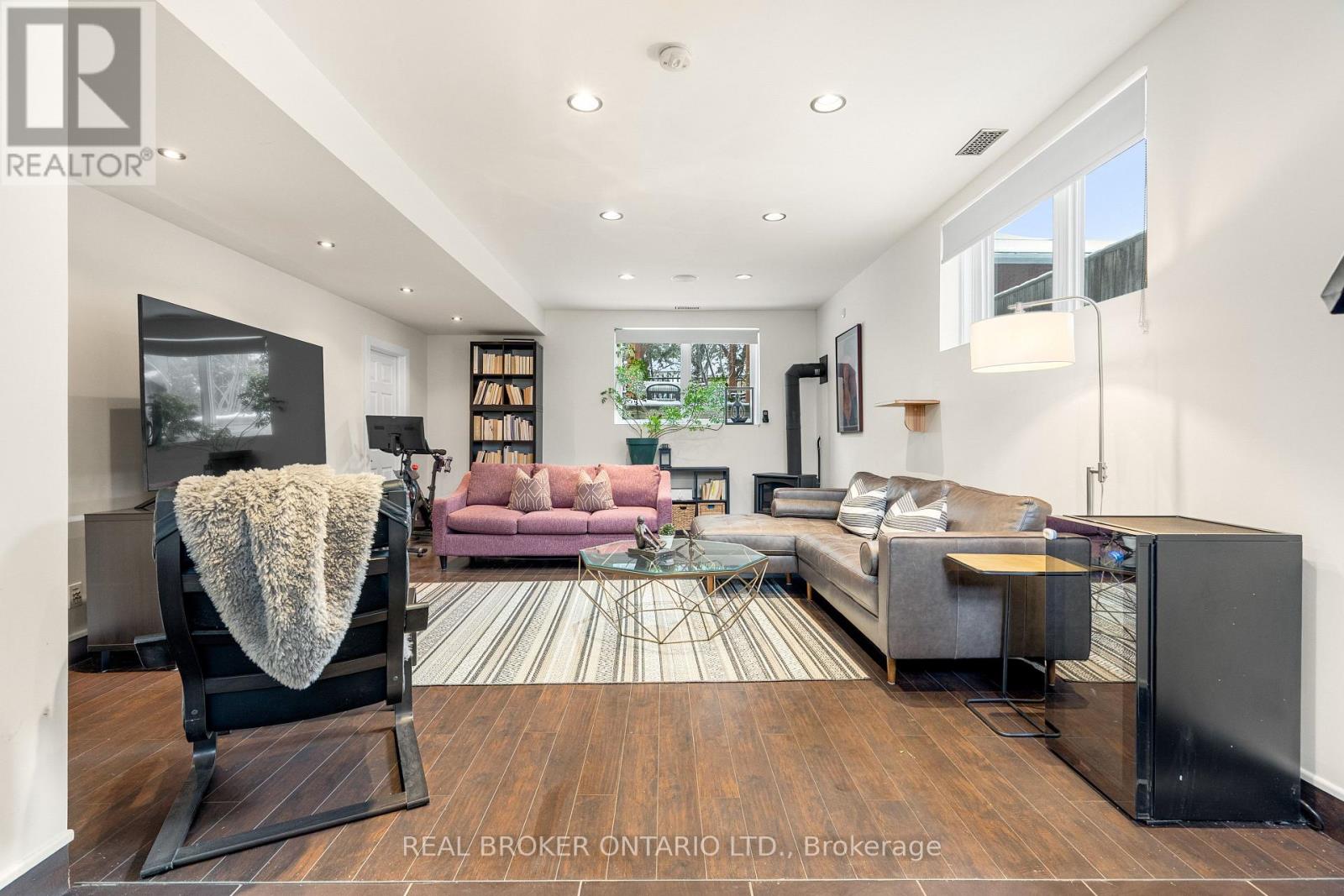 2212 Joanne Avenue, Ottawa, Ontario  K2B 6V5 - Photo 39 - X12712736