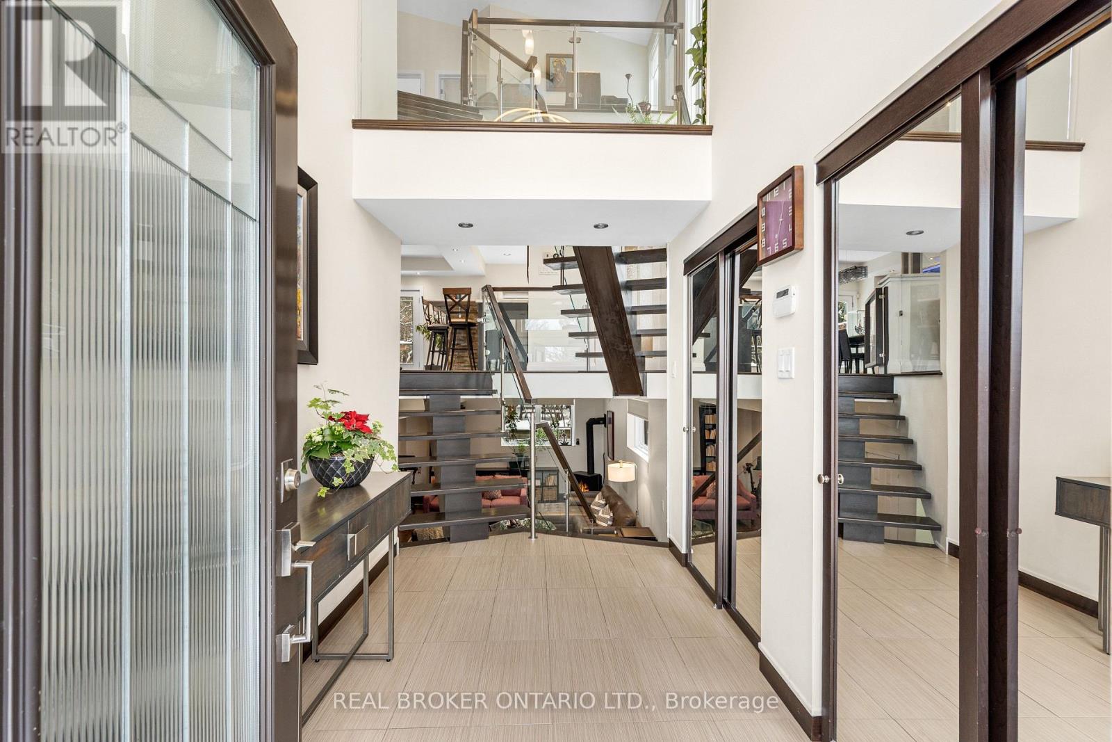 2212 Joanne Avenue, Ottawa, Ontario  K2B 6V5 - Photo 4 - X12712736