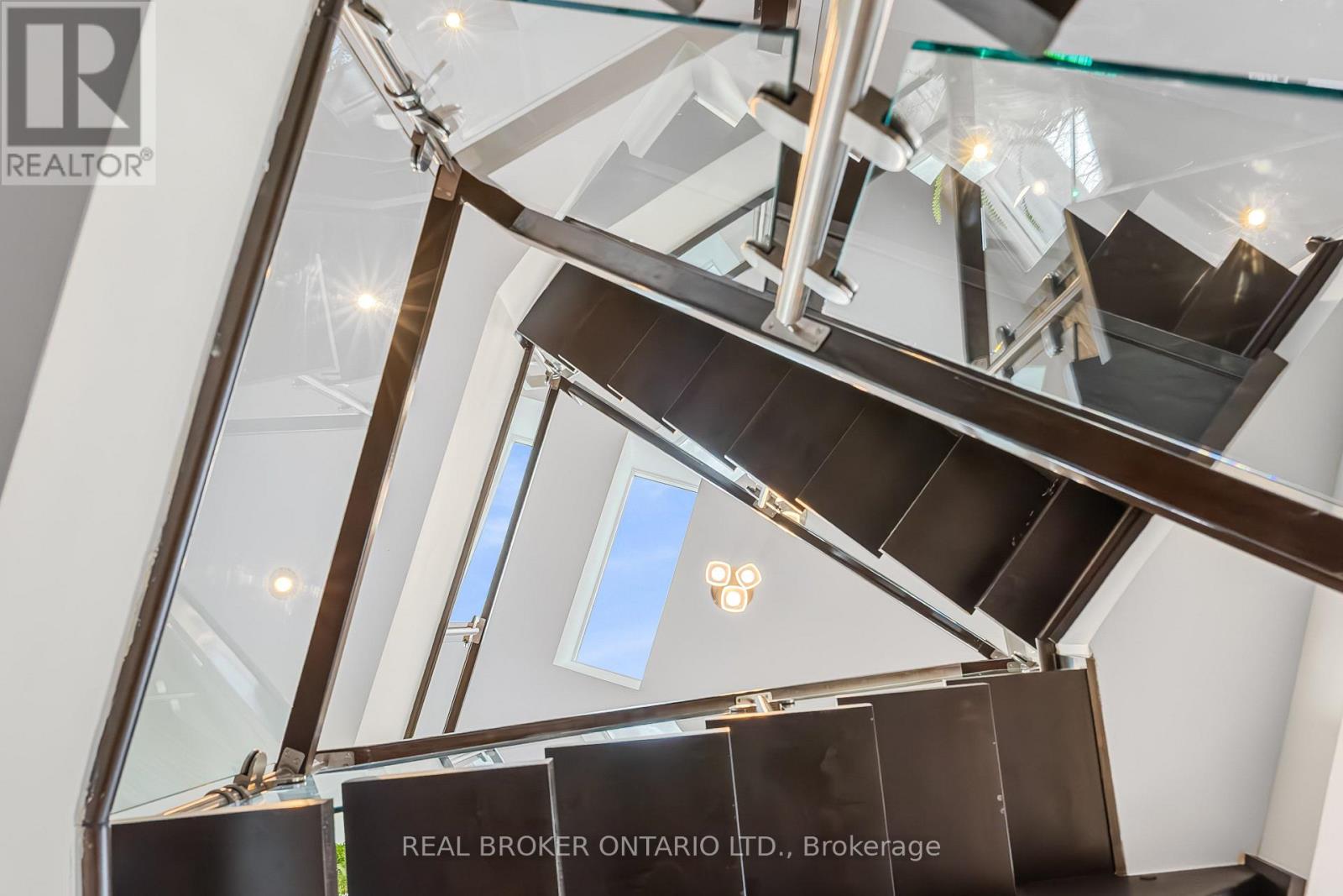 2212 Joanne Avenue, Ottawa, Ontario  K2B 6V5 - Photo 41 - X12712736