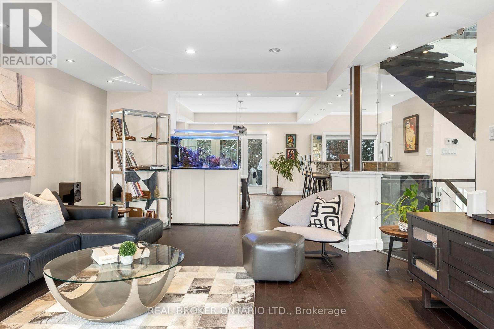 2212 Joanne Avenue, Ottawa, Ontario  K2B 6V5 - Photo 7 - X12712736