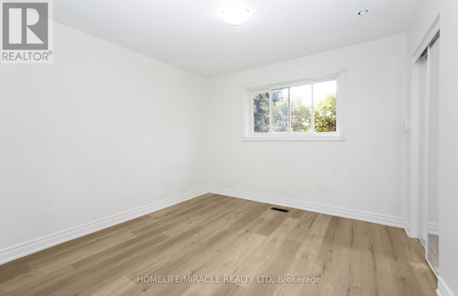 66 Avening Drive, Toronto, Ontario  M9V 1Y1 - Photo 22 - W12712324