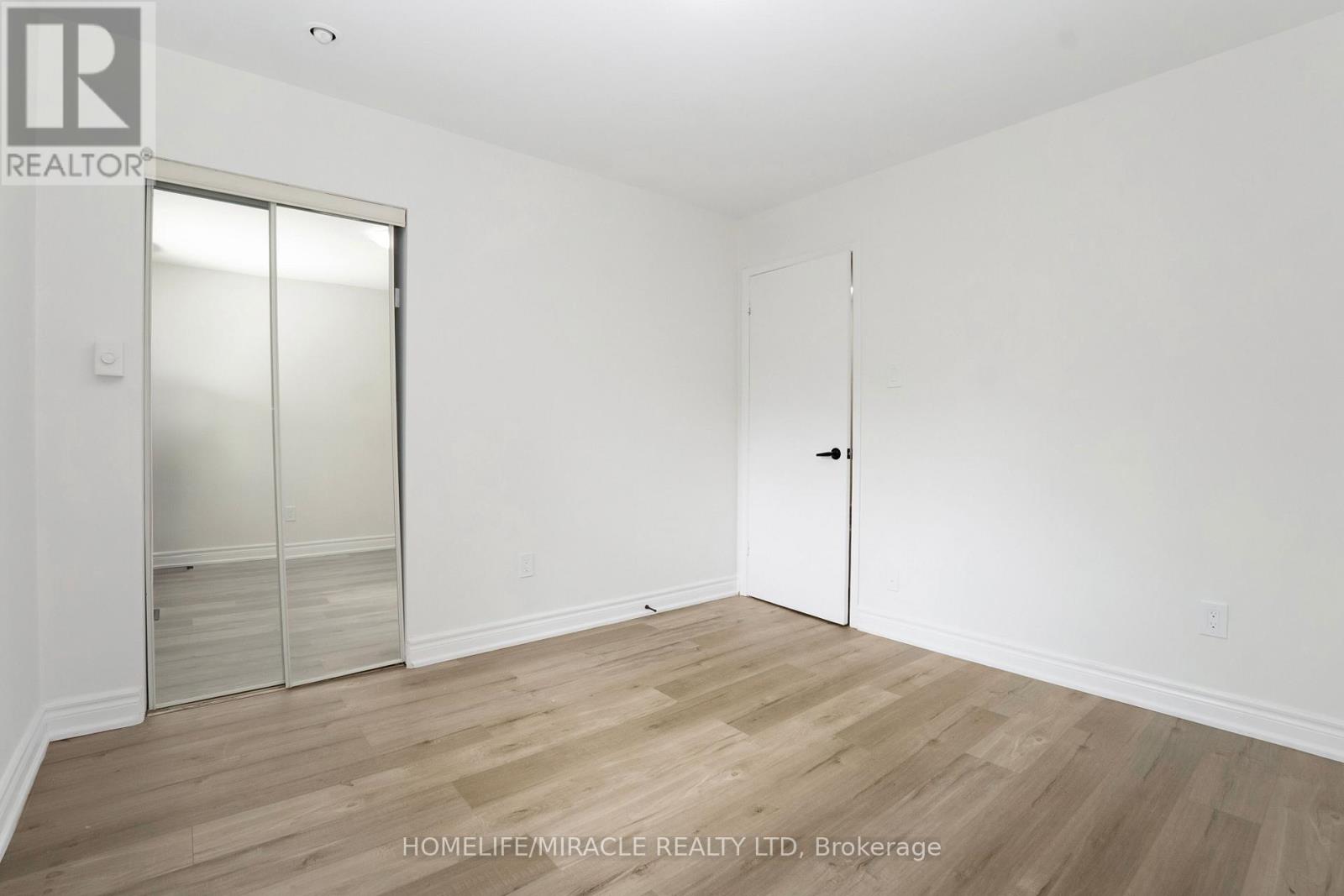 66 Avening Drive, Toronto, Ontario  M9V 1Y1 - Photo 24 - W12712324