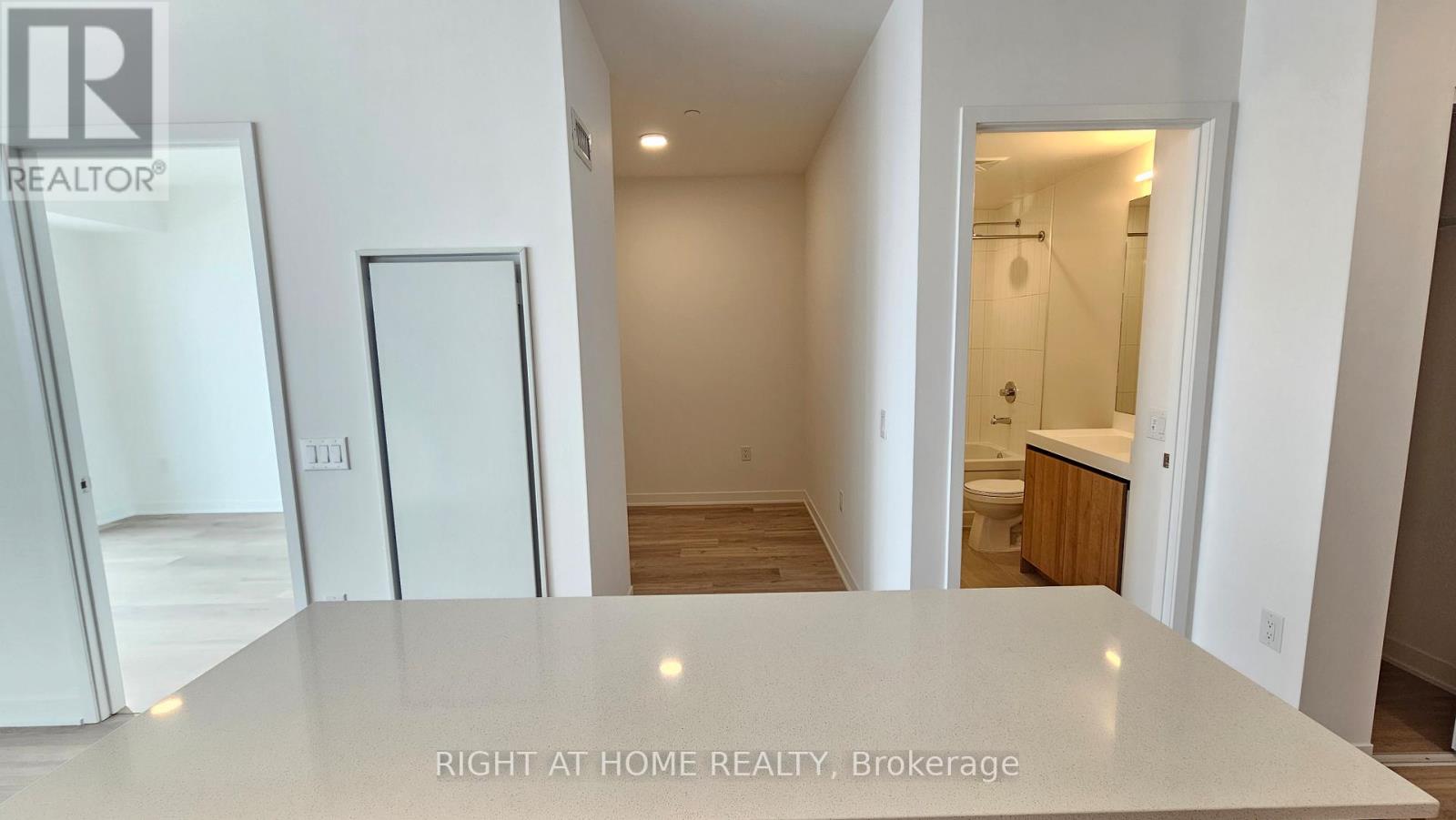 1006 - 10 All Nations Drive, Brampton, Ontario  L7A 5M5 - Photo 14 - W12712338