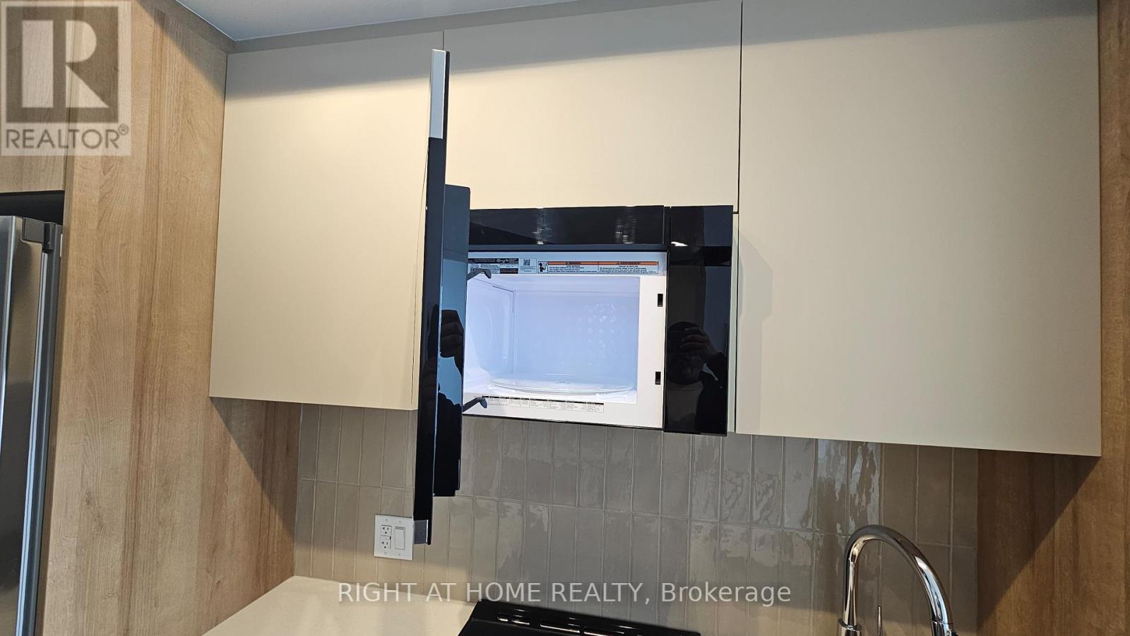 1006 - 10 All Nations Drive, Brampton, Ontario  L7A 5M5 - Photo 37 - W12712338