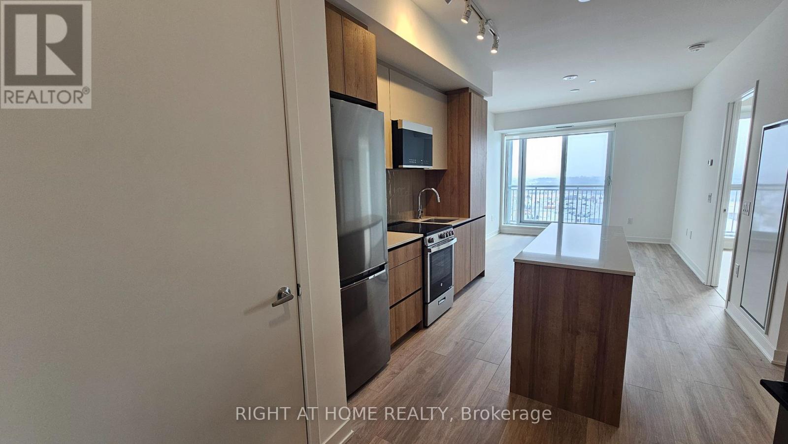 1006 - 10 All Nations Drive, Brampton, Ontario  L7A 5M5 - Photo 5 - W12712338