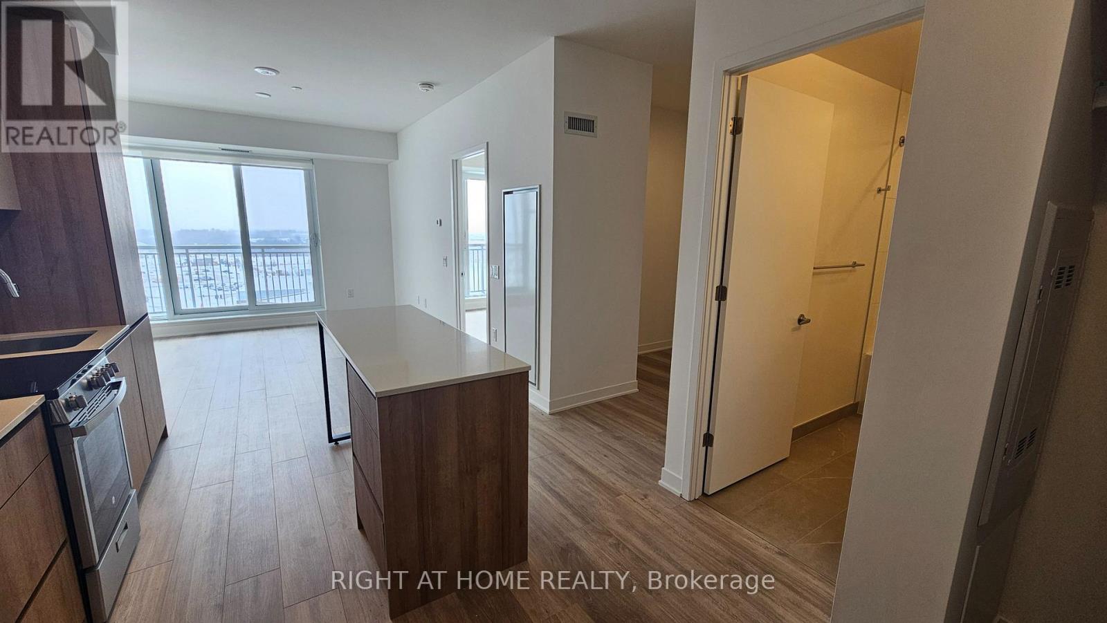 1006 - 10 All Nations Drive, Brampton, Ontario  L7A 5M5 - Photo 6 - W12712338