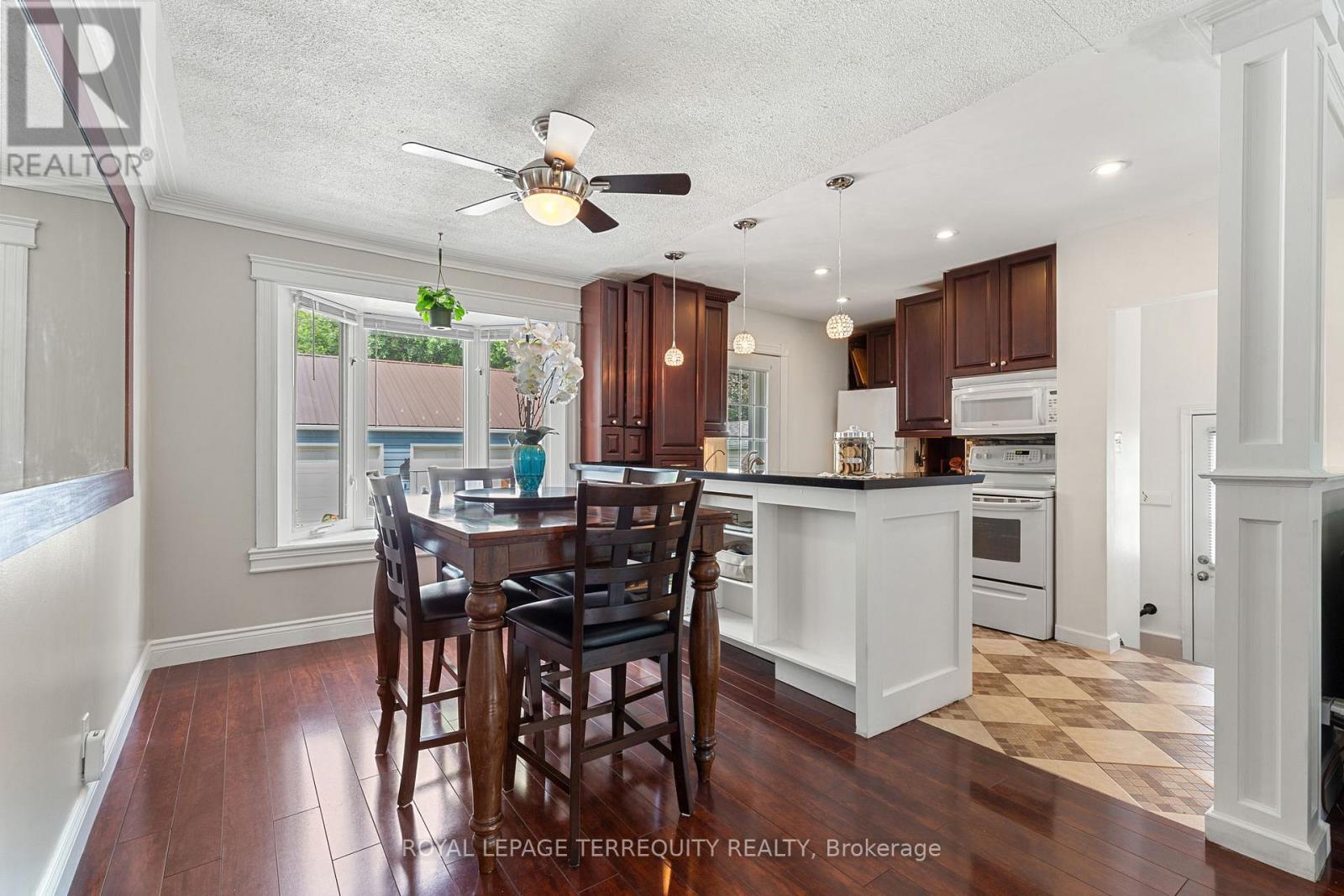 353 Kingsleigh Court, Milton, Ontario  L9T 1X6 - Photo 11 - W12712344